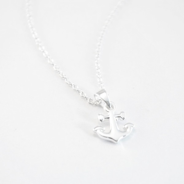 silver anchor necklace