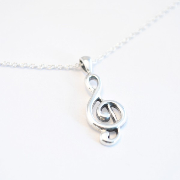 silver treble clef necklace